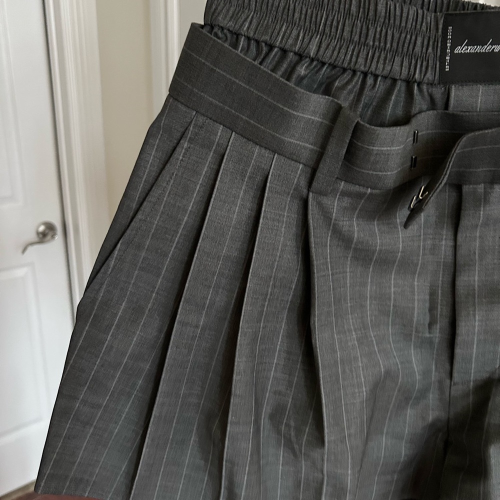NWOT Alexander Wang PreStyled Bilayer Wool Pleated Shorts w/ Exposed Boxer 2 - Picture 15 of 17
